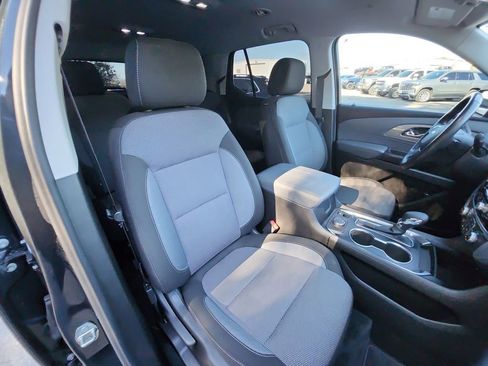Certified 2021 Chevrolet Traverse LT image 31