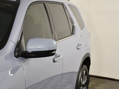 Certified 2025 Honda Pilot Touring image 13