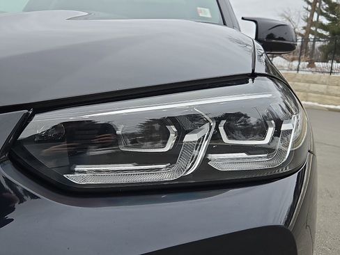 Used 2023 BMW X3 M40i image 9