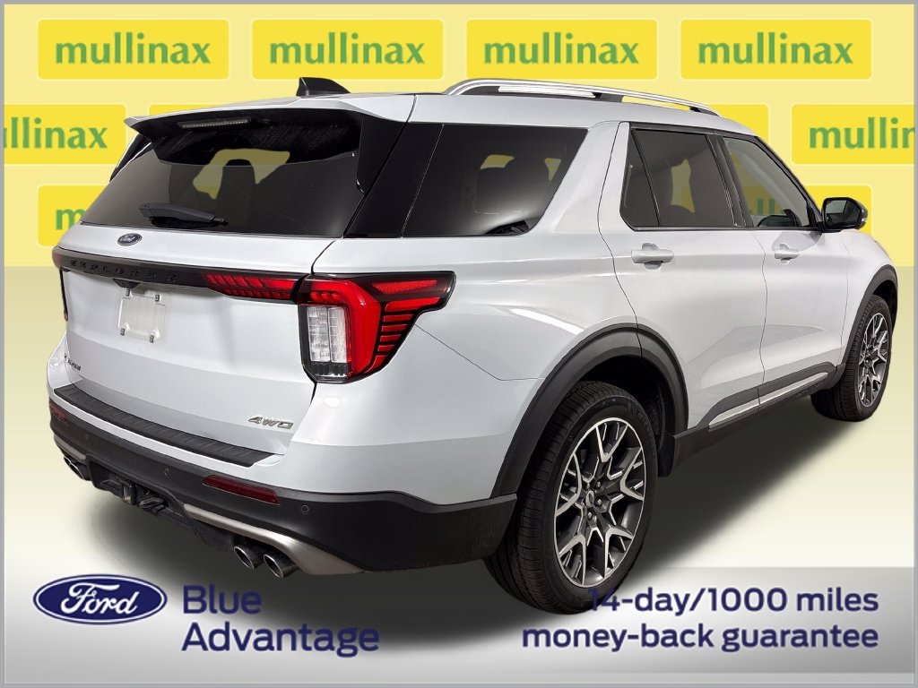 Used 2025 Ford Explorer Platinum w/ Ultimate Package AWD/4WD image 4