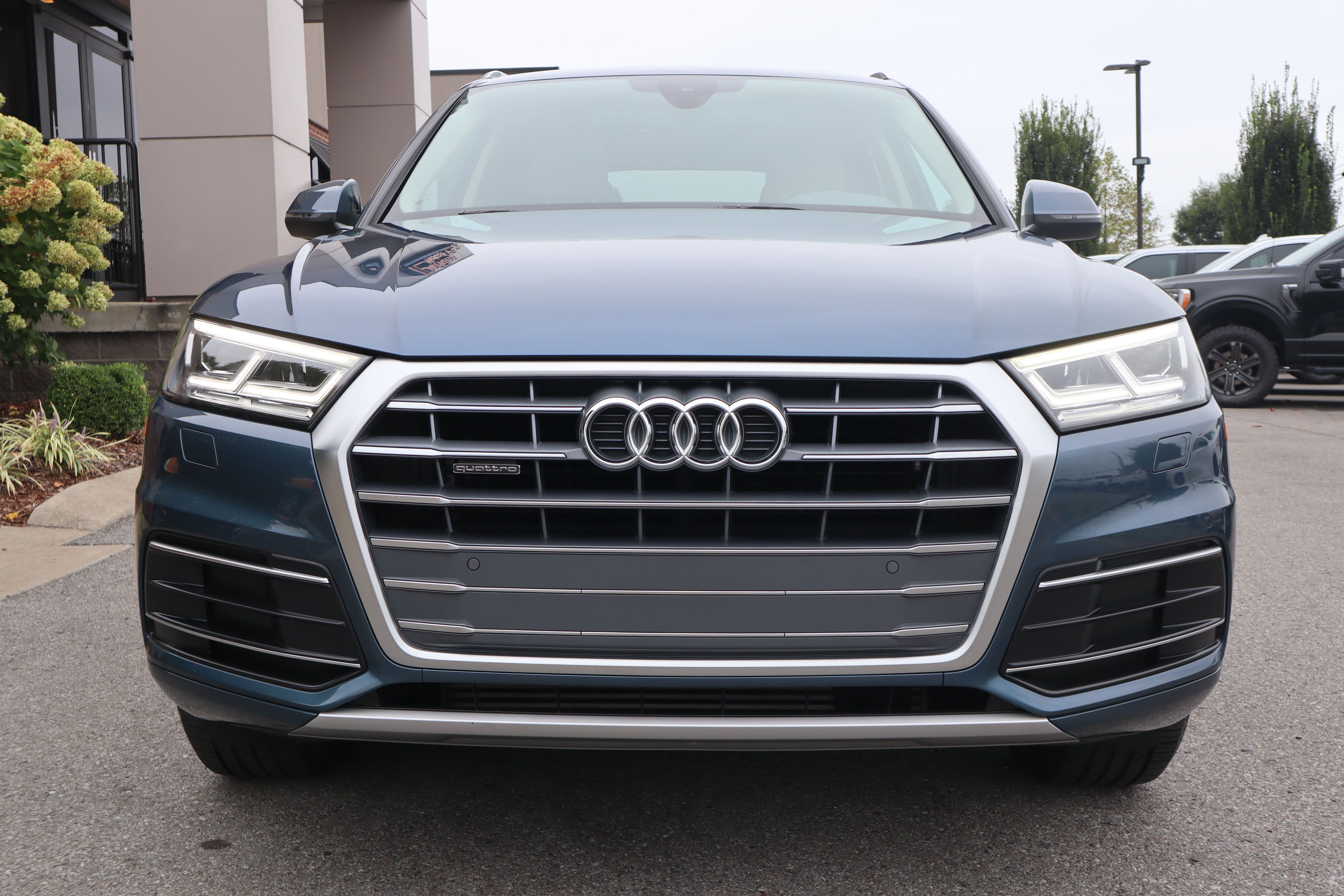 Used 2018 Audi Q5 2.0T Premium Plus w/ Premium Plus Package AWD/4WD image 4