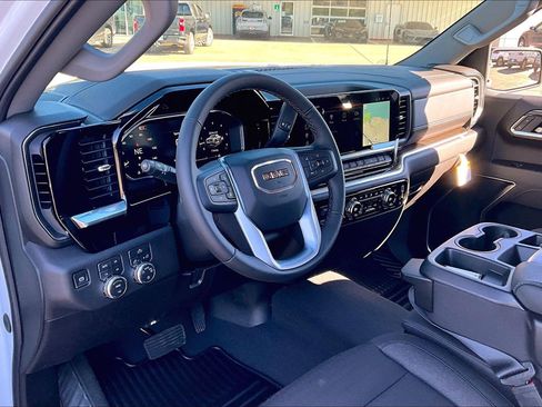 New 2026 GMC Sierra 1500 SLE w/ X31 Off-Road Package image 6