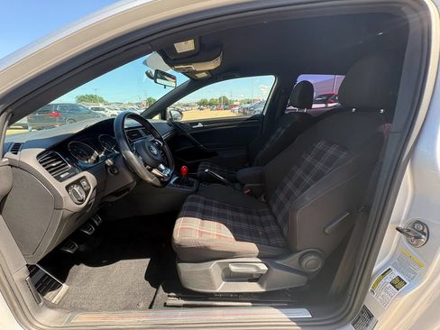 Used 2015 Volkswagen GTI S w/ Lighting Package (SEL) FWD image 10