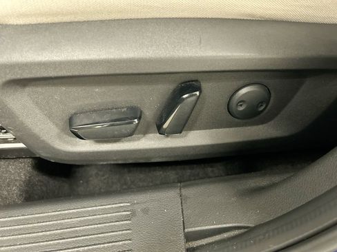 Used 2021 Nissan Rogue SV AWD/4WD image 10