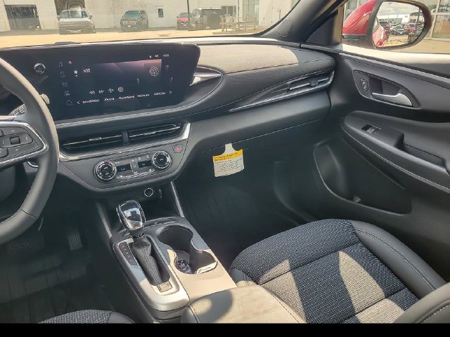 New 2026 Buick Envista Sport Touring w/ Convenience I Package FWD image 16