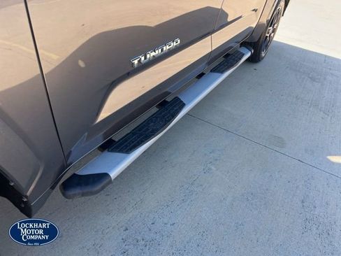 Used 2022 Toyota Tundra Limited w/ Power Package RWD image 9
