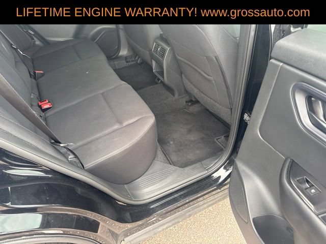 Used 2024 Nissan Rogue S AWD/4WD image 30