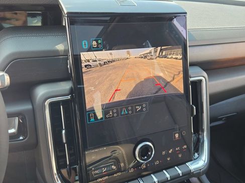 New 2026 GMC Yukon Denali w/ Sun & Power Step Package AWD/4WD image 39