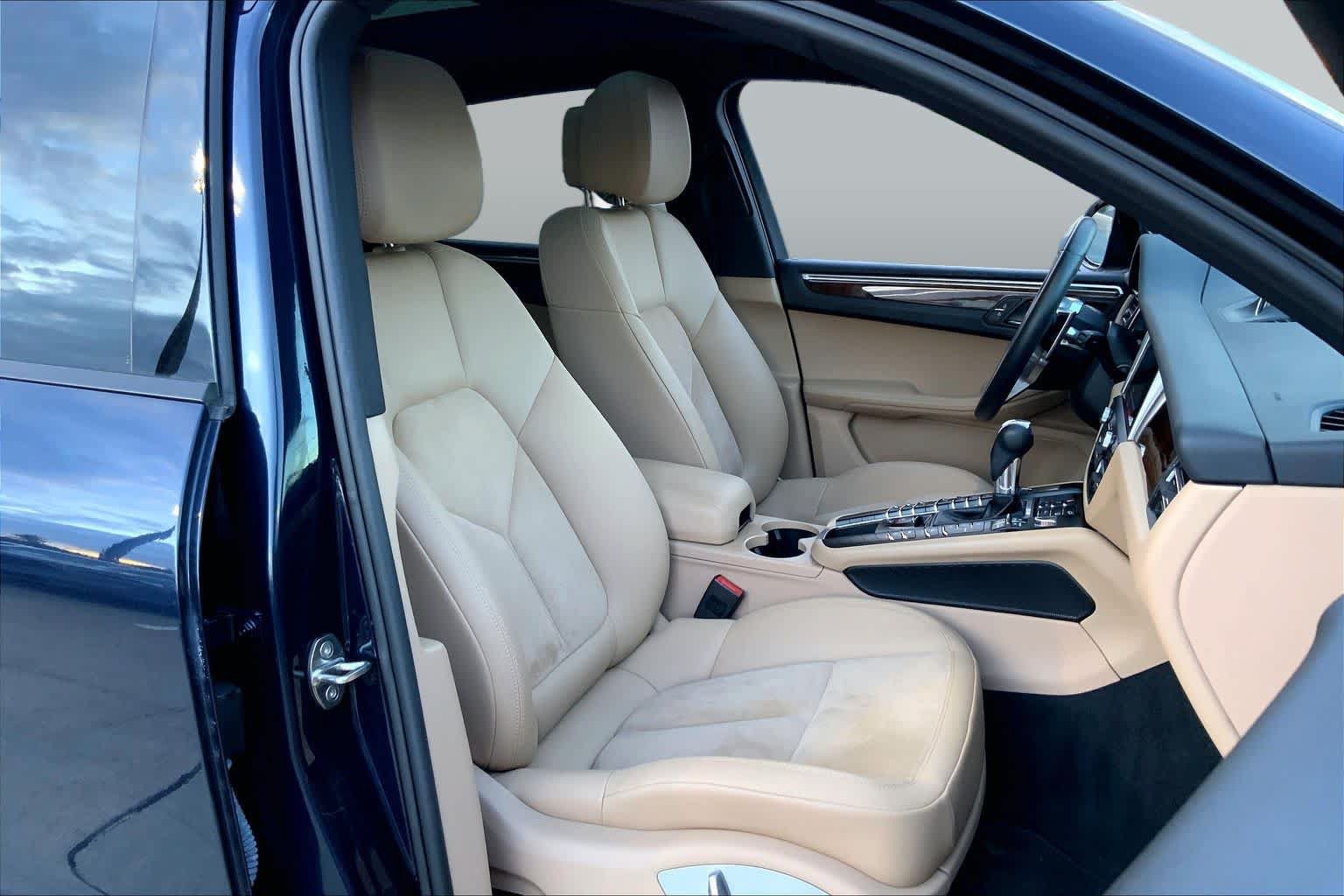 Used 2021 Porsche Macan AWD/4WD image 9