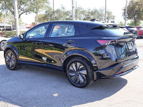 Used 2024 Nissan Ariya AWD image 10