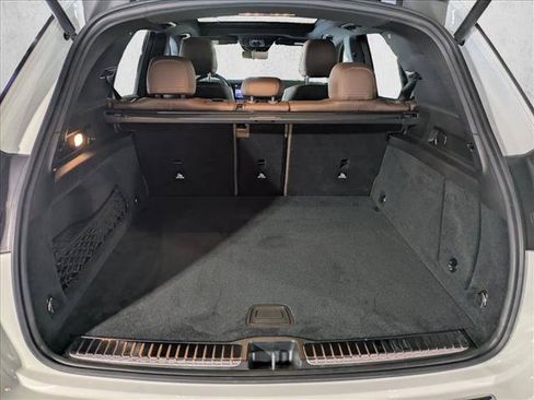 Used 2024 Mercedes-Benz GLE 350 4MATIC image 7