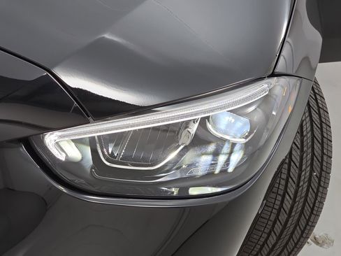 Used 2025 Mercedes-Benz C 300 Sedan image 31