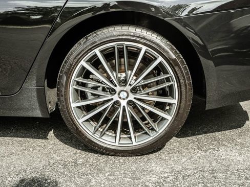 Used 2023 BMW 540i xDrive w/ Premium Package AWD/4WD image 32