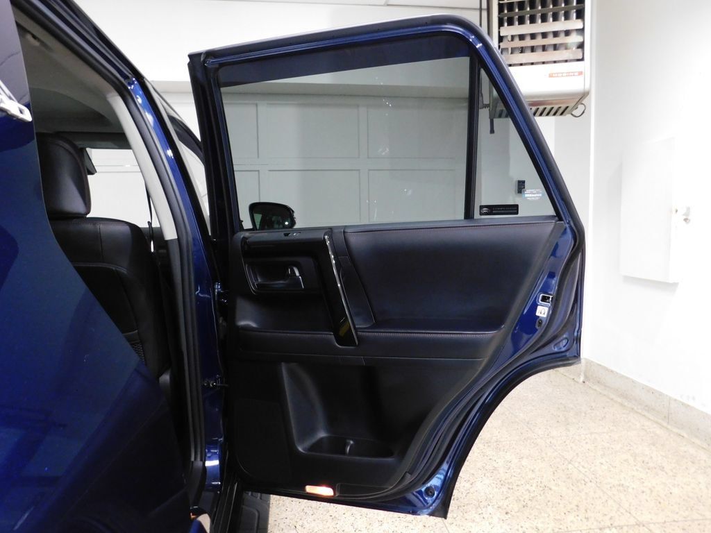 Used 2023 Toyota 4Runner TRD Off-Road Premium w/ Moonroof Package AWD/4WD image 64