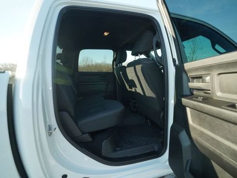 Used 2024 RAM 2500 Tradesman w/ Chrome Appearance Group image 21