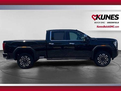 New 2026 GMC Sierra 2500 Denali Ultimate w/ LPO, Black Badging Package AWD/4WD image 2