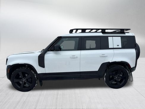 Used 2024 Land Rover Defender 110 X-Dynamic SE image 5