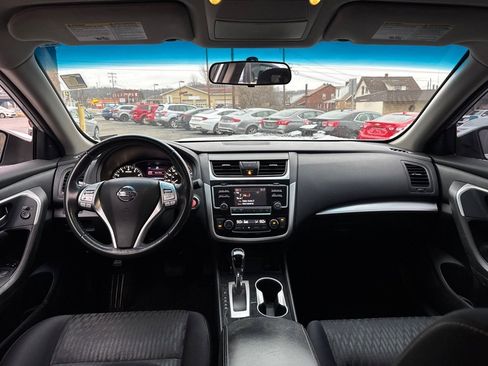 Used 2018 Nissan Altima 2.5 SV image 9