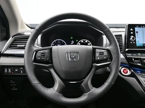 Used 2026 Honda Odyssey Elite image 44