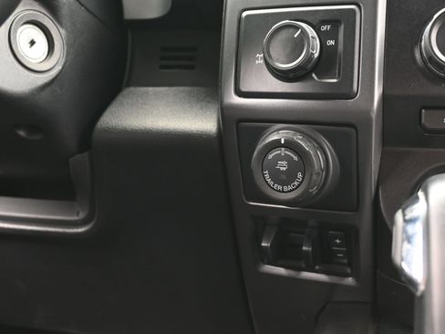 Used 2018 Ford F150 XLT w/ Equipment Group 302A Luxury RWD image 36
