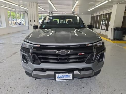 Certified 2025 Chevrolet Colorado Z71 w/ Technology Package AWD/4WD image 8
