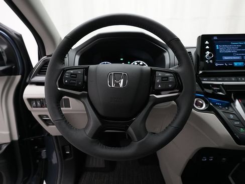 Certified 2026 Honda Odyssey Elite image 4