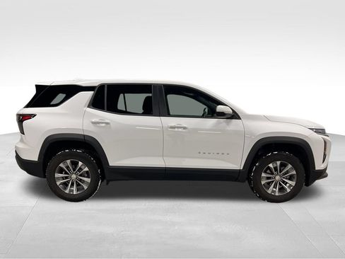 Certified 2025 Chevrolet Equinox LT AWD/4WD image 2