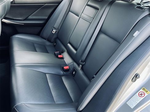 Used 2015 Lexus IS 250 AWD image 17