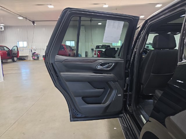 Used 2023 Chevrolet Tahoe LT w/ Luxury Package AWD/4WD image 27