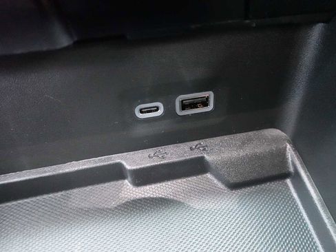 New 2025 GMC Yukon XL Denali w/ LPO, Illumination Package image 24