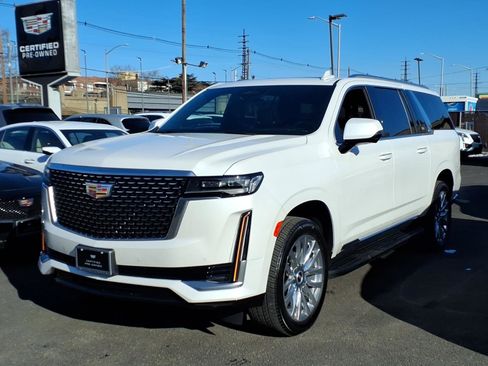Used 2021 Cadillac Escalade ESV Premium Luxury w/ Performance Package AWD/4WD image 1