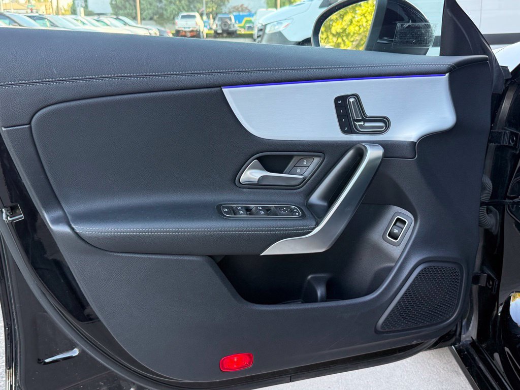 Certified 2025 Mercedes-Benz CLA 250 4MATIC image 18