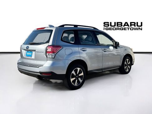 Used 2018 Subaru Forester 2.5i w/ Alloy Wheel Package image 7
