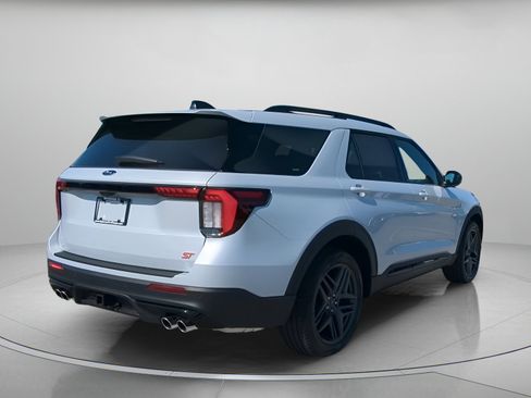 New 2026 Ford Explorer ST RWD image 30