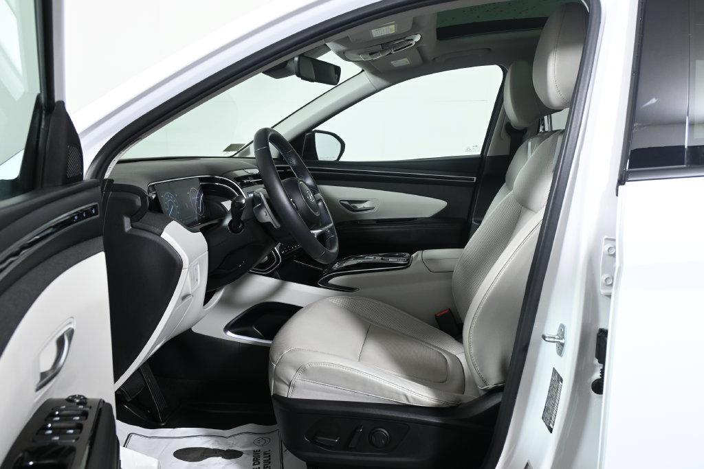 Used 2023 Hyundai Tucson Limited AWD/4WD image 3