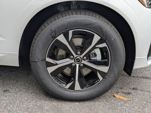 New 2026 Volvo XC60 B5 Core AWD/4WD image 11