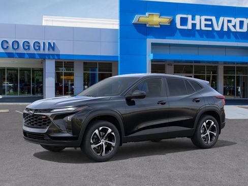 New 2026 Chevrolet Trax RS FWD image 2