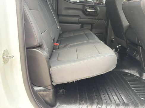 Used 2019 GMC Sierra 1500 4x4 Crew Cab w/ Convenience Package image 12