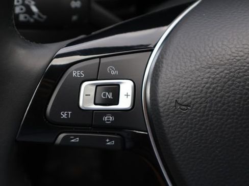 Used 2019 Volkswagen Atlas SE FWD image 23