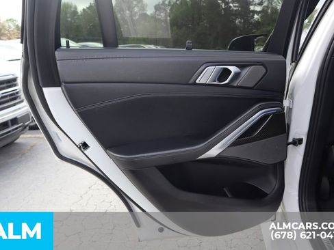 Used 2024 BMW X6 M60i AWD/4WD image 19