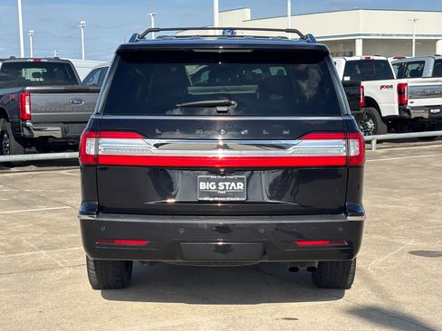 Used 2020 Lincoln Navigator L Black Label w/ Cargo Convenience Package image 5