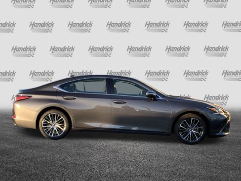 Used 2025 Lexus ES 350 w/ Premium Package image 11