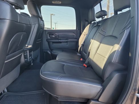 Used 2024 RAM 2500 Limited image 12