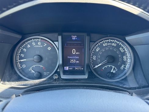 Certified 2019 Toyota Tacoma TRD Off-Road w/ TRD Premium Off Road Package AWD/4WD image 14