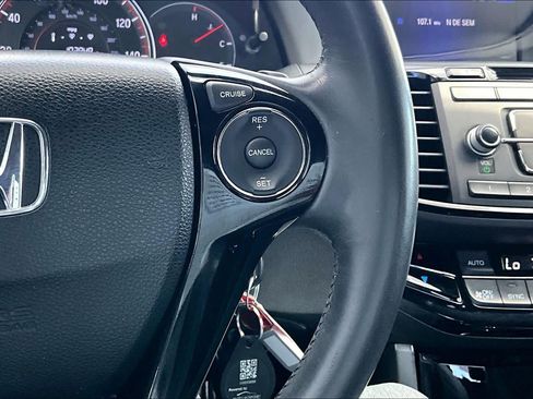 Used 2017 Honda Accord Sport image 25