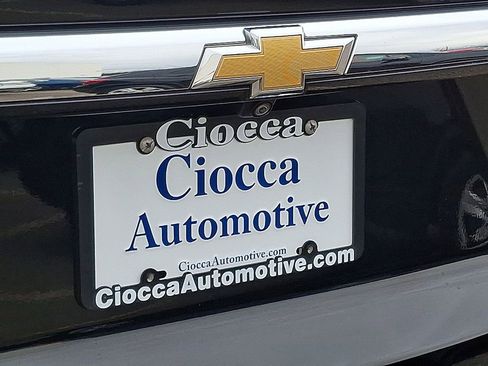 Used 2023 Chevrolet Traverse LT image 34