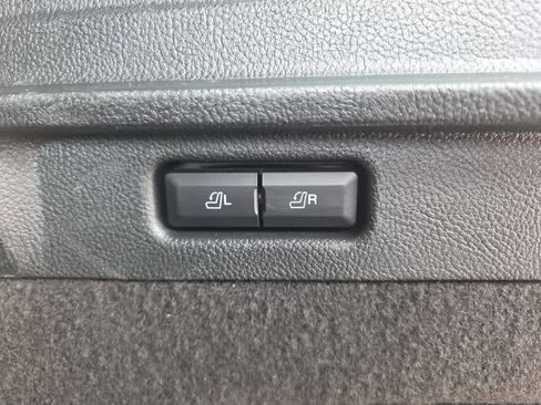 Used 2022 Lincoln Corsair Reserve w/ Equipment Group 201A AWD/4WD image 10