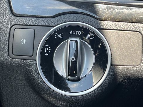 Used 2016 Mercedes-Benz E 400 Cabriolet image 23