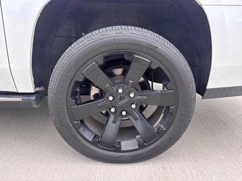 Used 2016 GMC Yukon XL Denali w/ Open Road Package AWD/4WD image 11