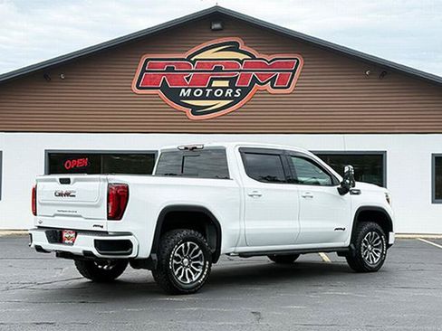 Used 2021 GMC Sierra 1500 AT4 w/ AT4 Carbonpro Edition AWD/4WD image 6